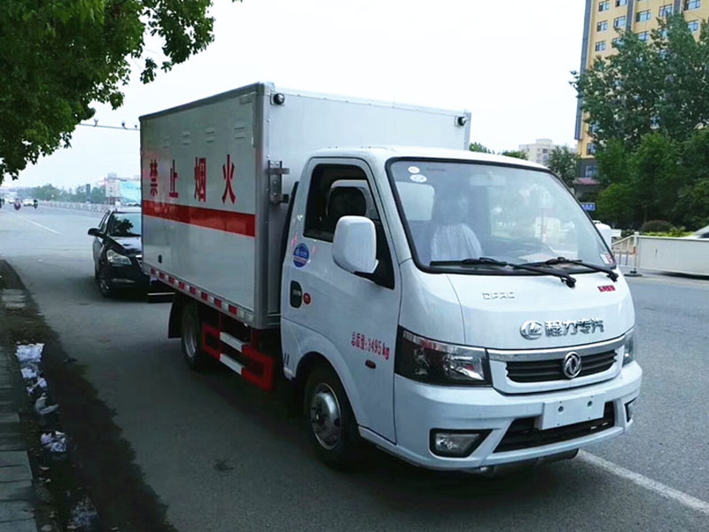 東風藍牌氣體廂式運輸車