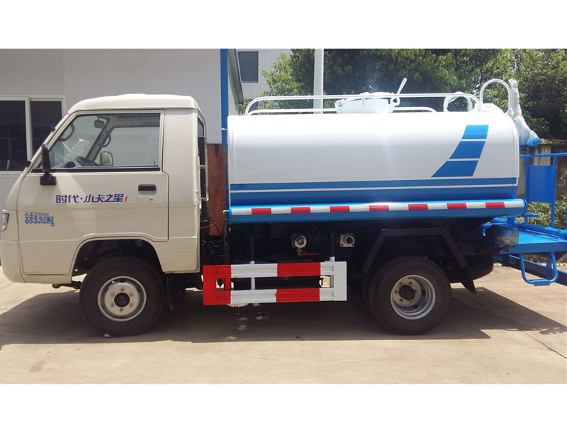 福田國(guó)三(2方)不上戶灑水車