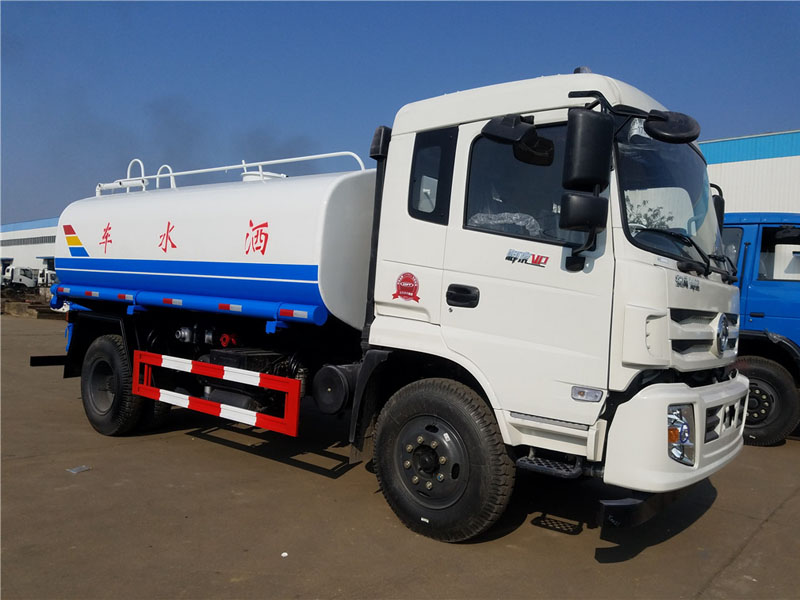 東風御虎（12方）綠化噴灑車