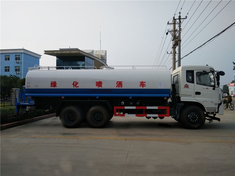 東風御龍（20方）灑水車
