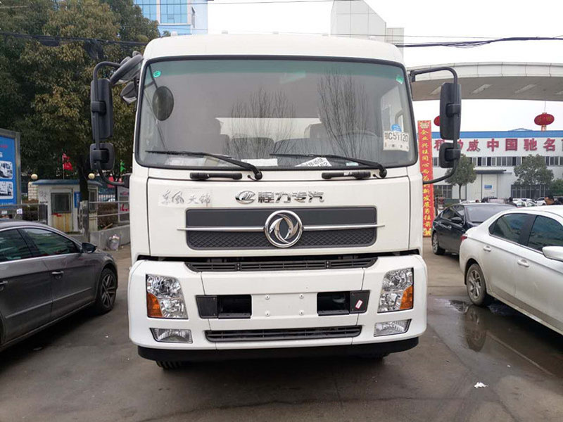 天錦6.6米（10.8噸）氣瓶車