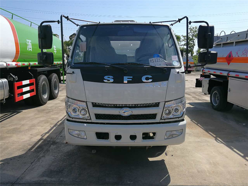 時風2.5方加油車