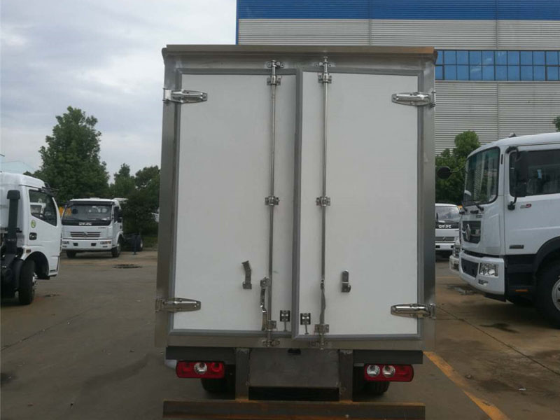 躍進NJ5032XLCPBGBNZ2型冷藏車