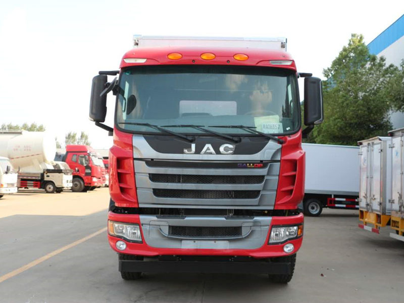 江淮三軸HFC5251XLCP1K4D54V型冷藏車