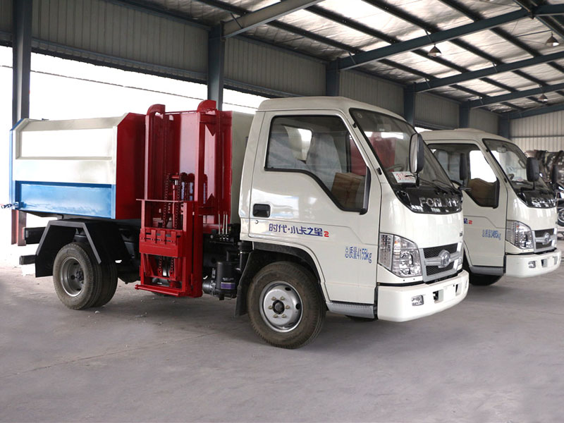 福田小卡(3方)掛桶垃圾車