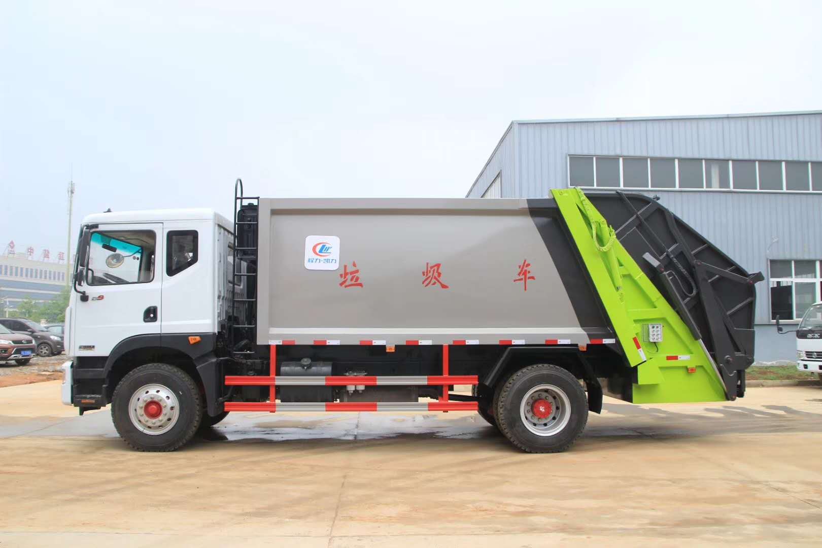 東風D9多利卡12方壓縮垃圾車