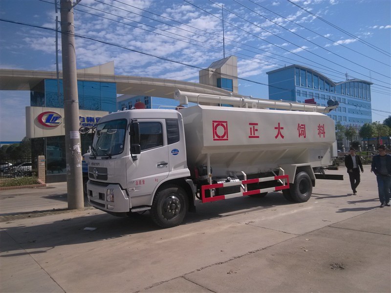 東風天錦CLW5165ZSLD5型散裝飼料運輸車