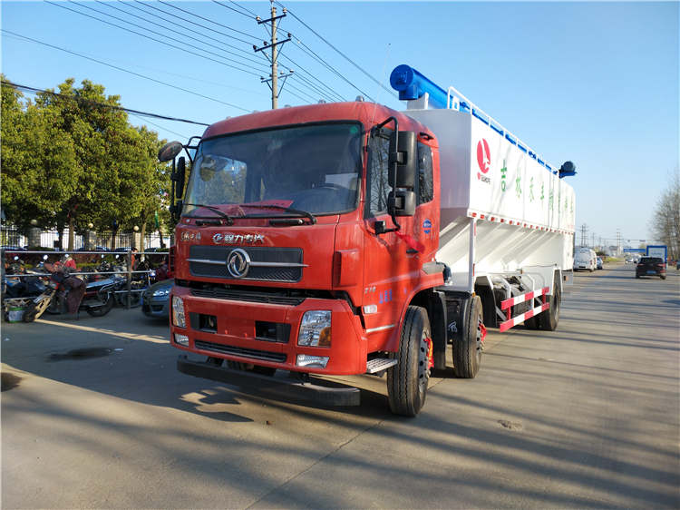 天錦三軸30立方散裝飼料運(yùn)輸車