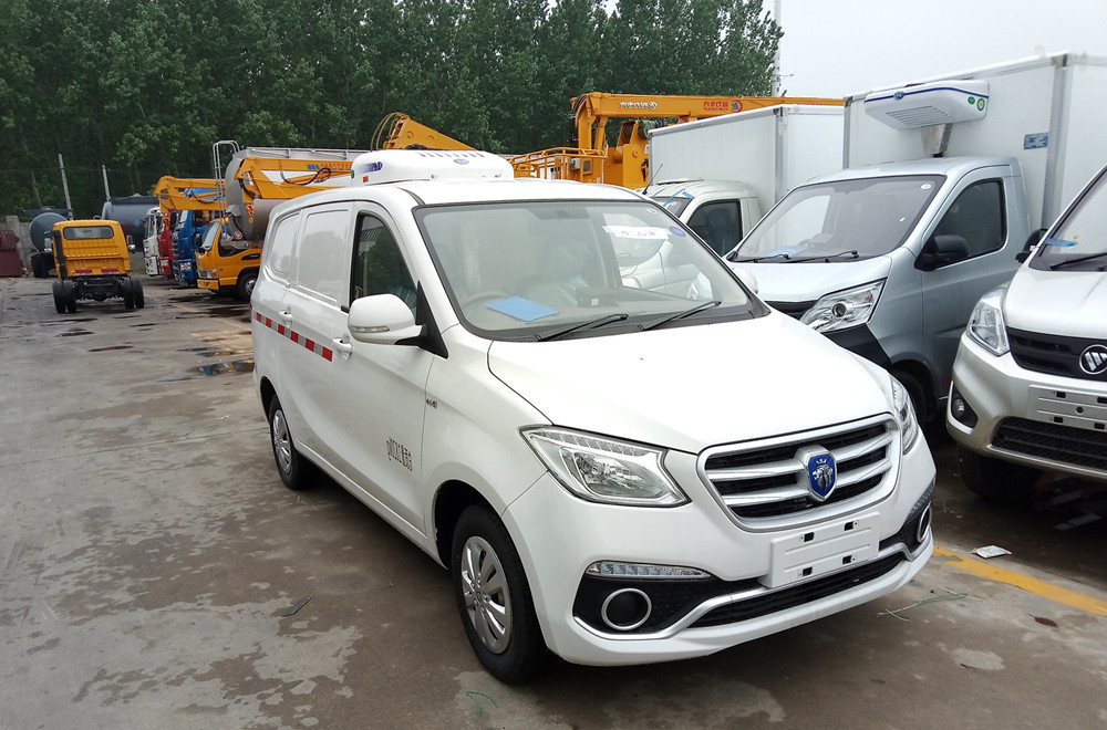 福田伽途ix5面包冷藏車