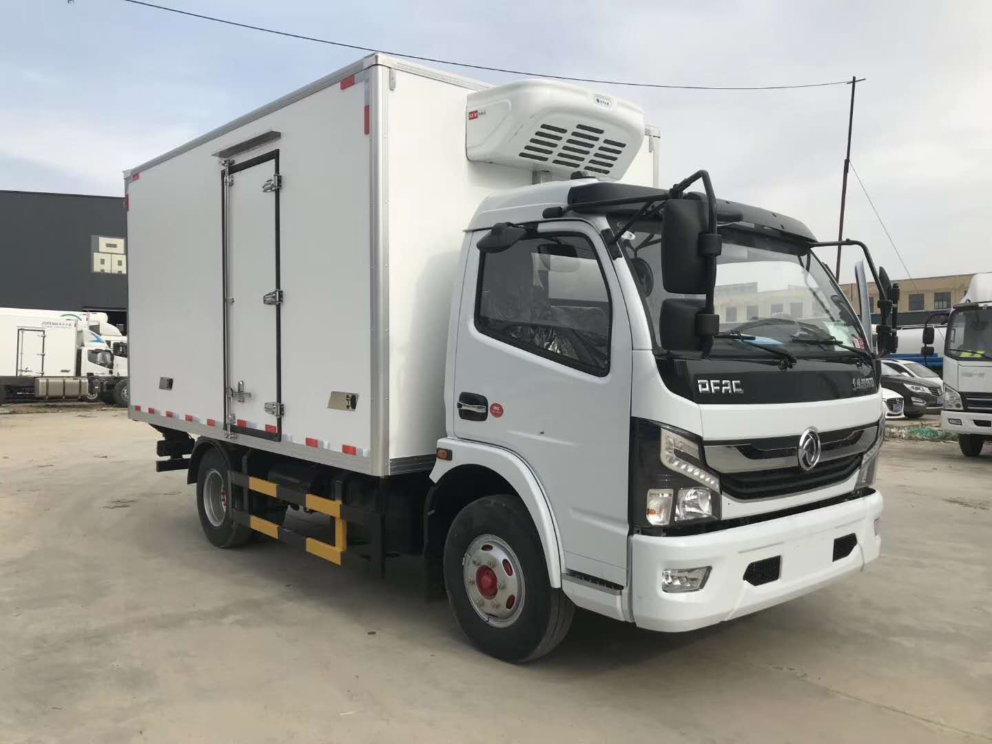 東風(fēng)凱普特藍(lán)牌冷藏車