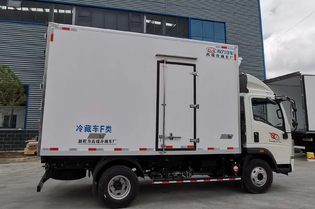 重汽豪沃藍牌冷藏車
