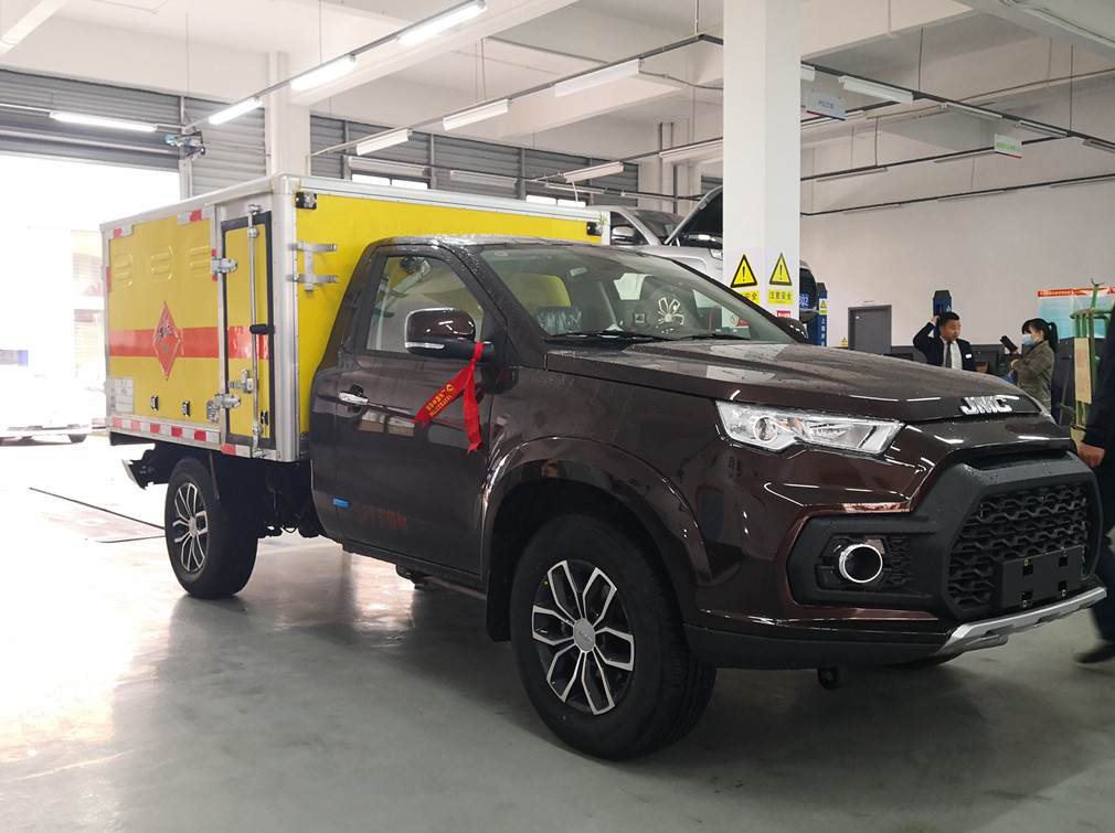 江鈴四驅皮卡民爆器材運輸車