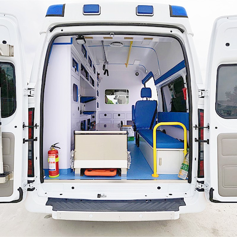 福特新時代V348長軸中頂救護(hù)車