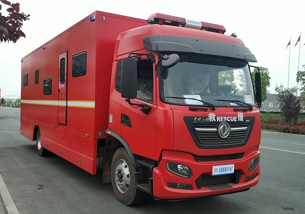 東風天錦6-24人宿營車