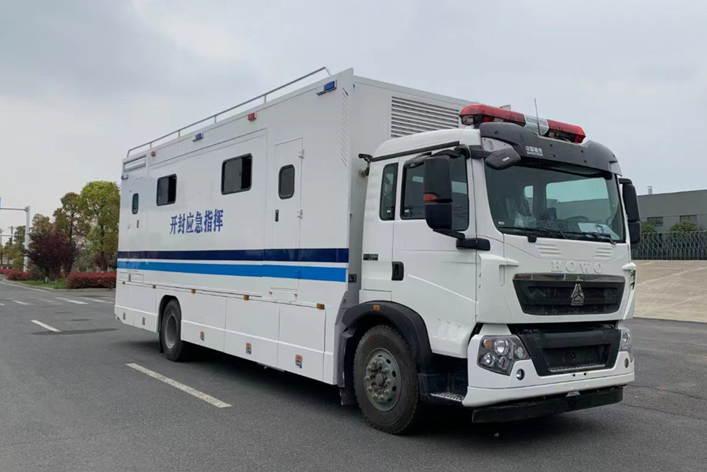 重汽20座應(yīng)急指揮車