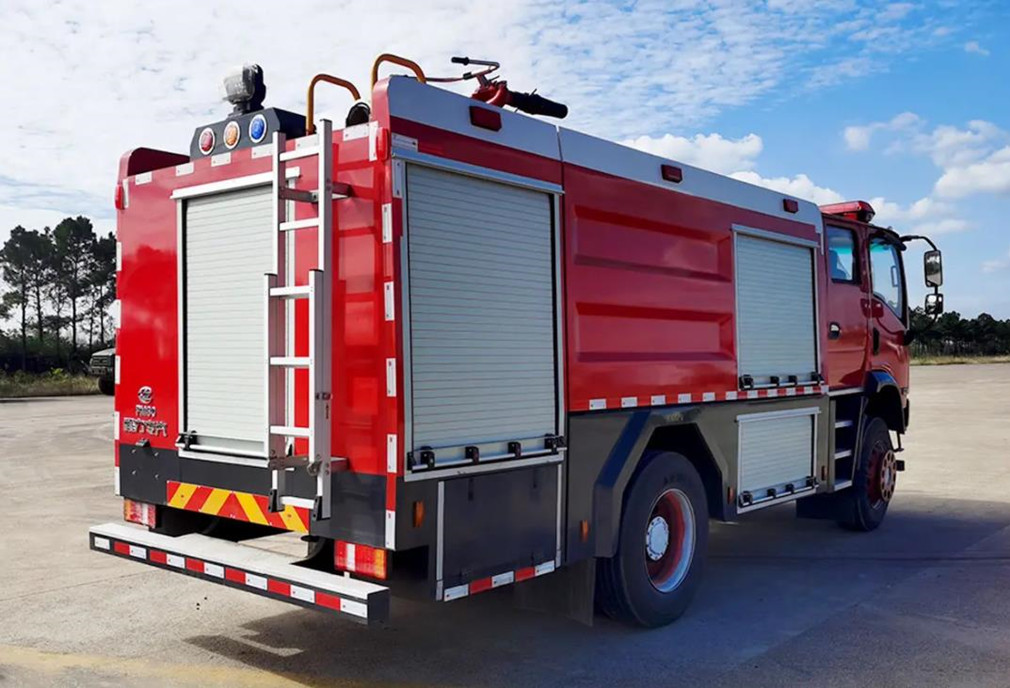 三環4×4四驅森林消防車