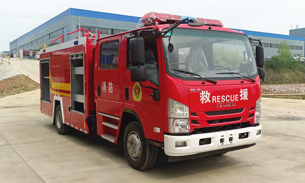 五十鈴3.5噸水罐/泡沫消防車