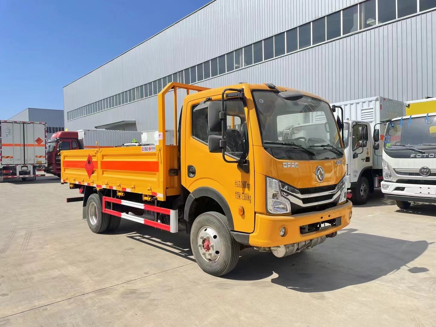 東風(fēng)多利卡4噸氣瓶運輸車玉柴發(fā)動機