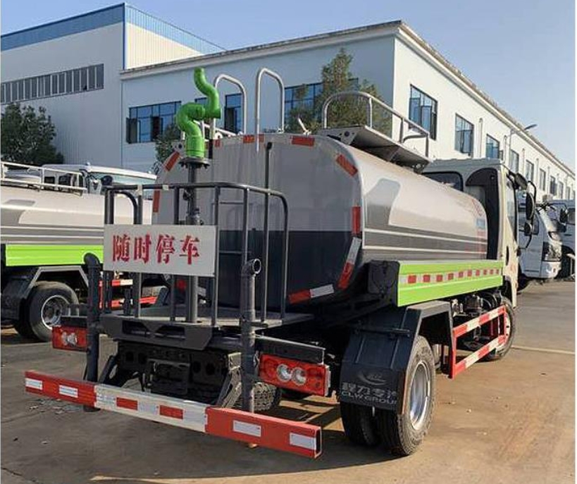 程力威牌CLW5070GSSBDP型灑水車