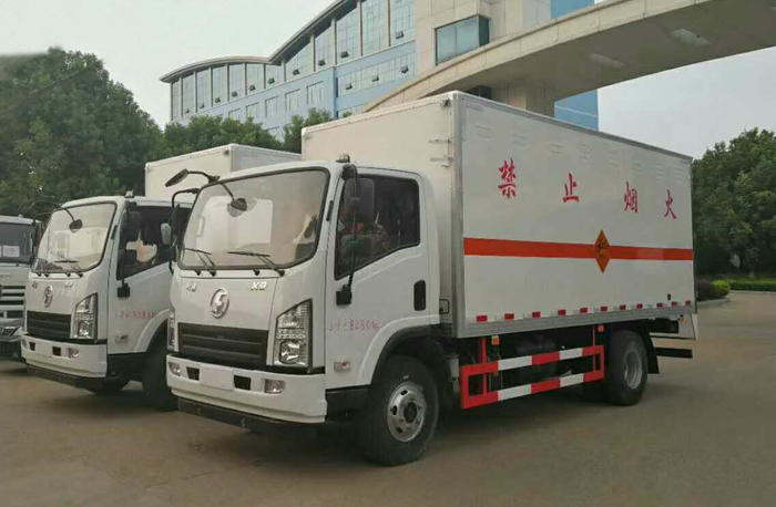 陜西劉總訂購兩臺陜汽軒德防爆車