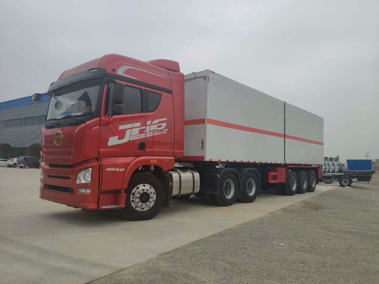 危險(xiǎn)品車(chē)“開(kāi)鍋”，自行腦補(bǔ)“畫(huà)面”，怕不怕您說(shuō)的算！