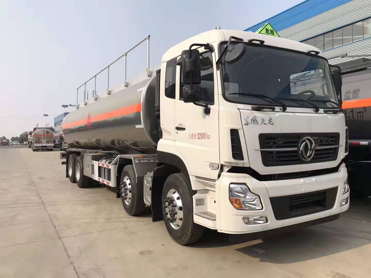 新款氣囊懸掛東風(fēng)天龍前四后八鋁合金運(yùn)油車