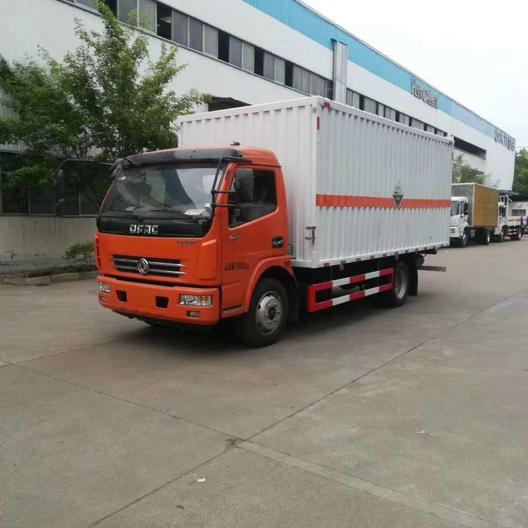 東風大多利卡腐蝕品瓦楞板廂式車詳細介紹