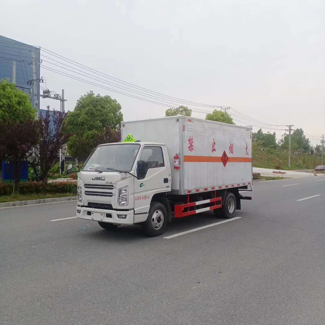 不用等不用看，江鈴國六全系危險品車型滿足您