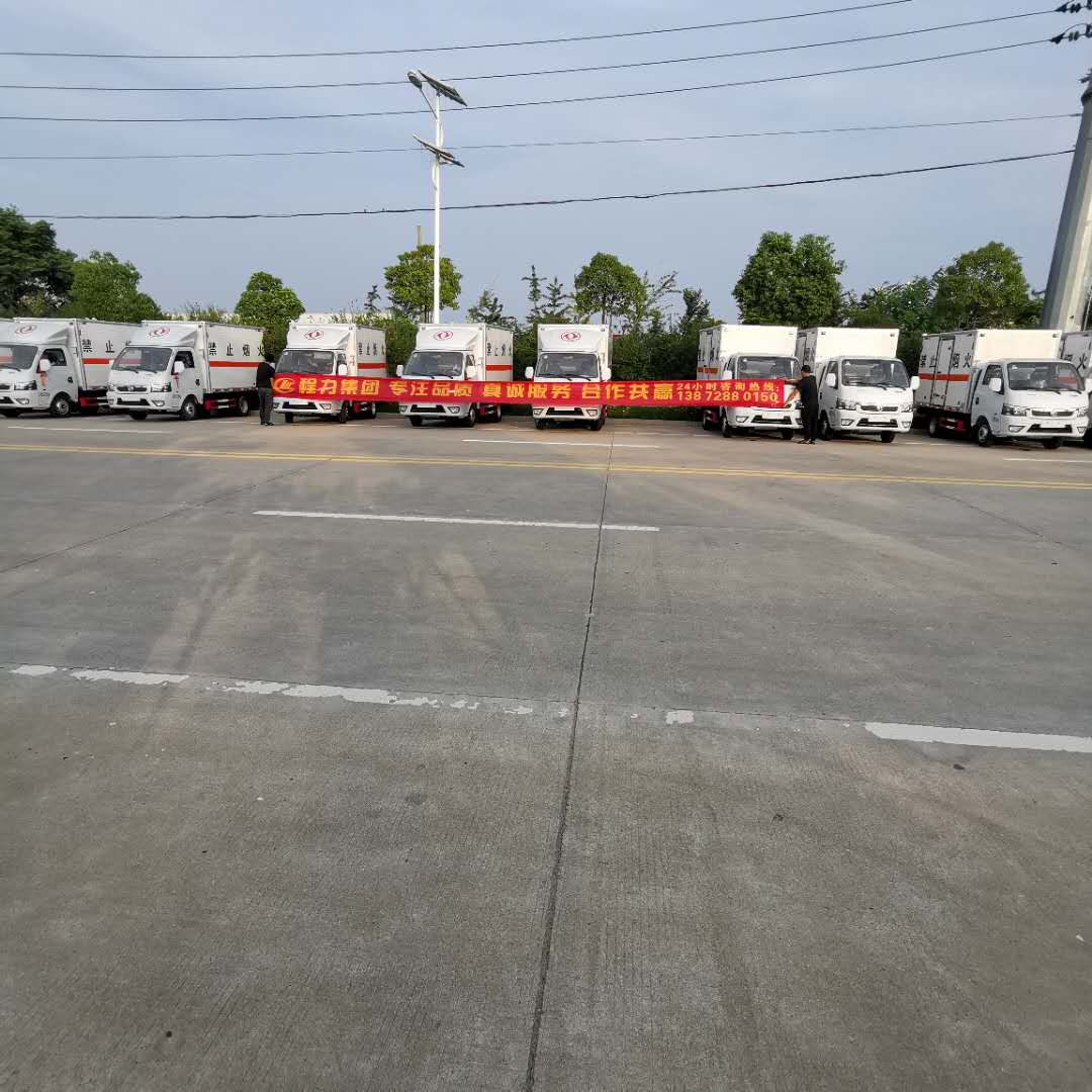 經典車型推薦——東風途逸國六易燃液體廂式車