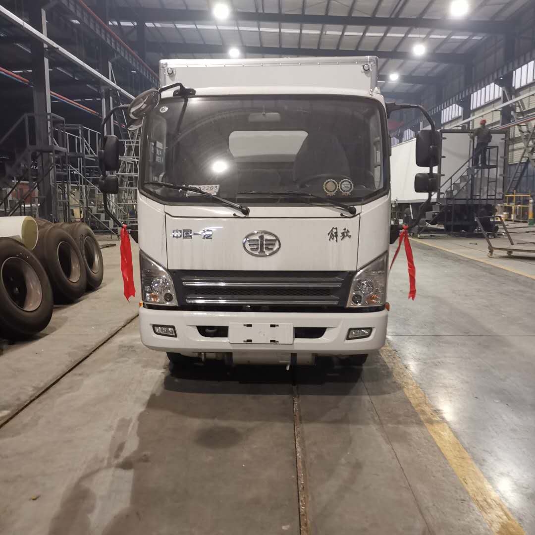 解放九類危險(xiǎn)品廂式運(yùn)輸車詳細(xì)介紹