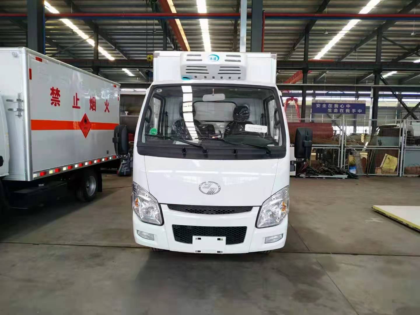 國(guó)六3.2米躍進(jìn)S70醫(yī)療廢物轉(zhuǎn)運(yùn)車