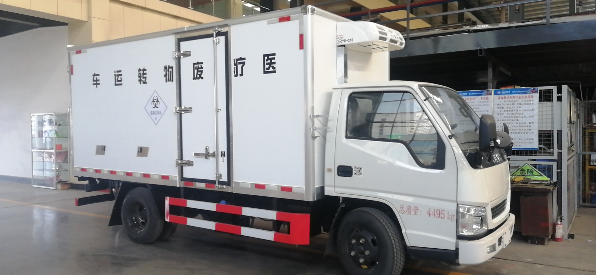 四川訂購(gòu)的江鈴順達(dá)國(guó)五醫(yī)療廢物轉(zhuǎn)運(yùn)車交車
