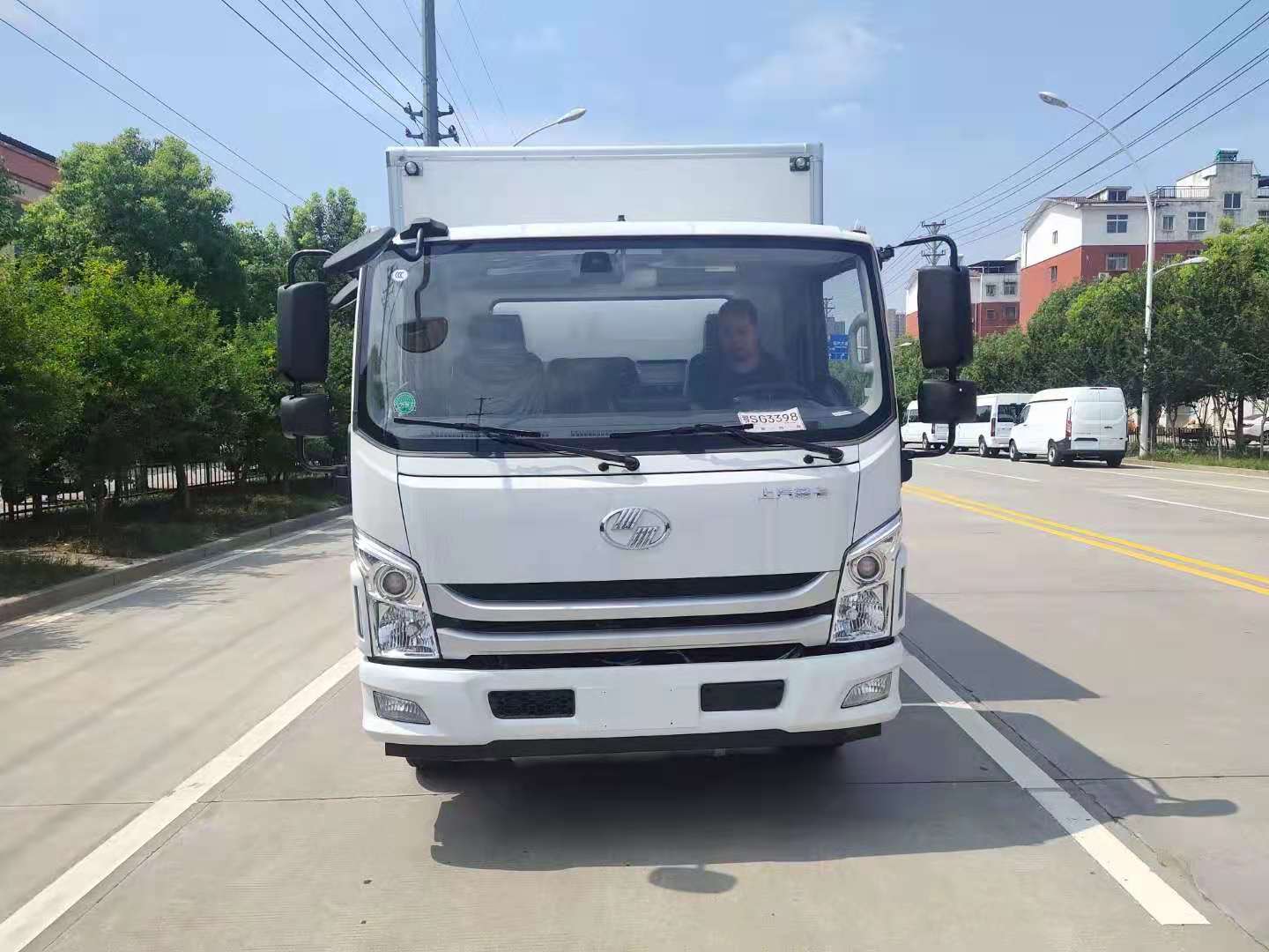 躍進(jìn)國(guó)六C500爆破器材運(yùn)輸車（4米2廂長(zhǎng)）