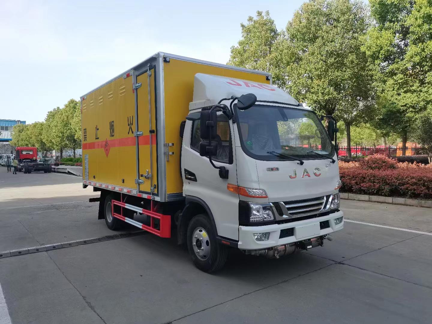 江淮拉煙花炮竹藍(lán)牌專用車