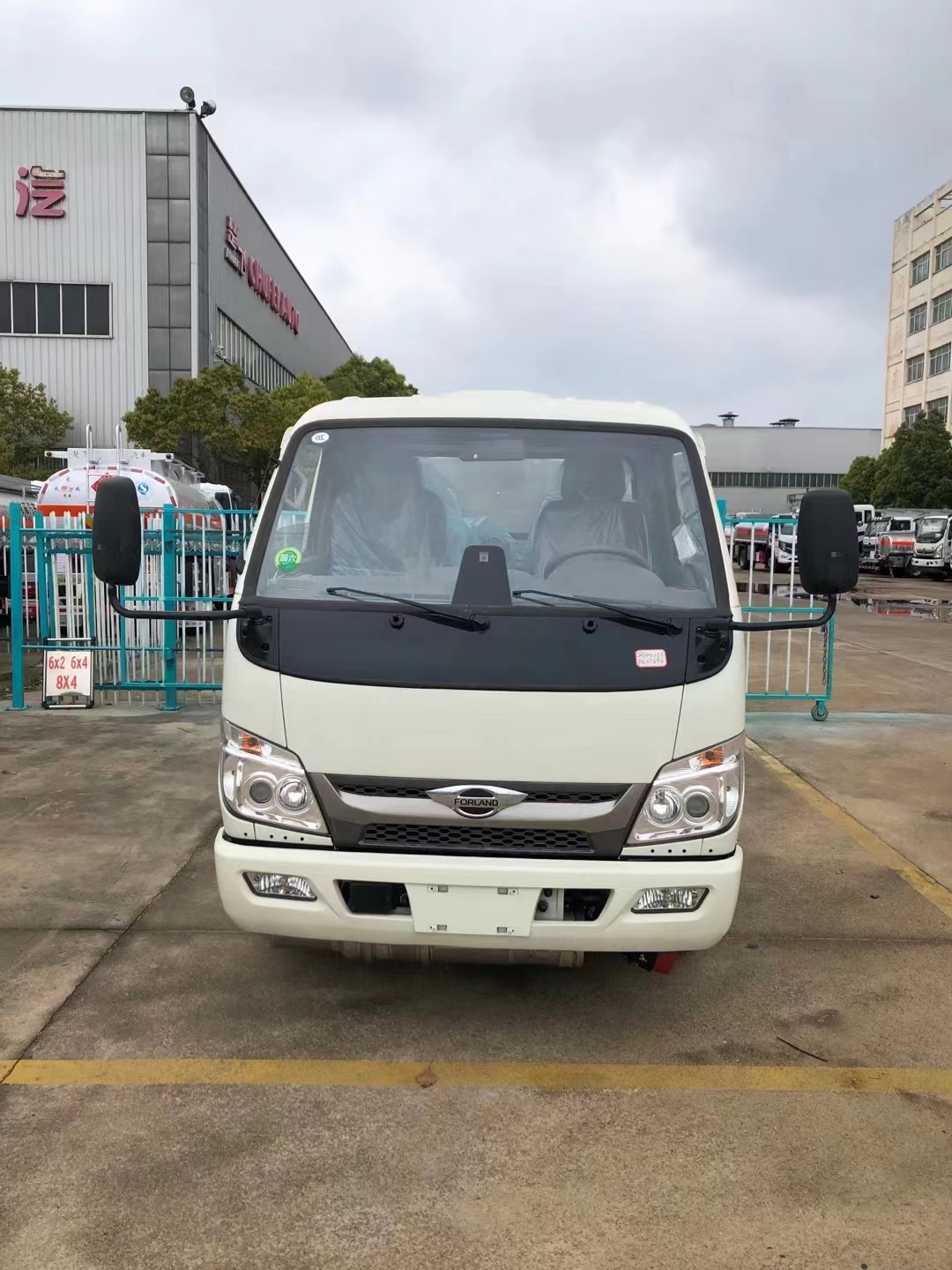 福田小卡國六藍(lán)牌加油車