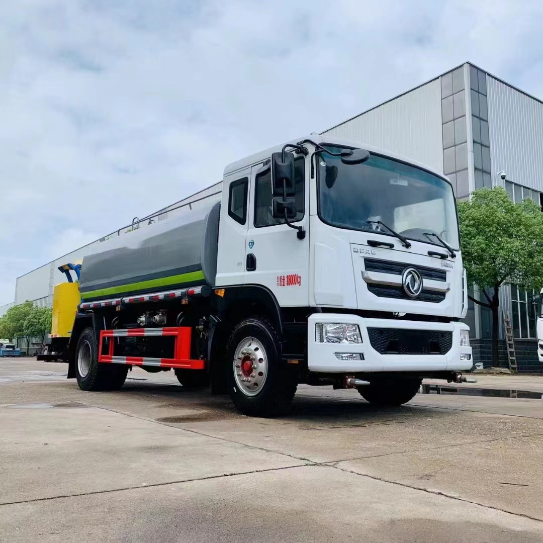 12方高端車型——東風D9國六灑水車