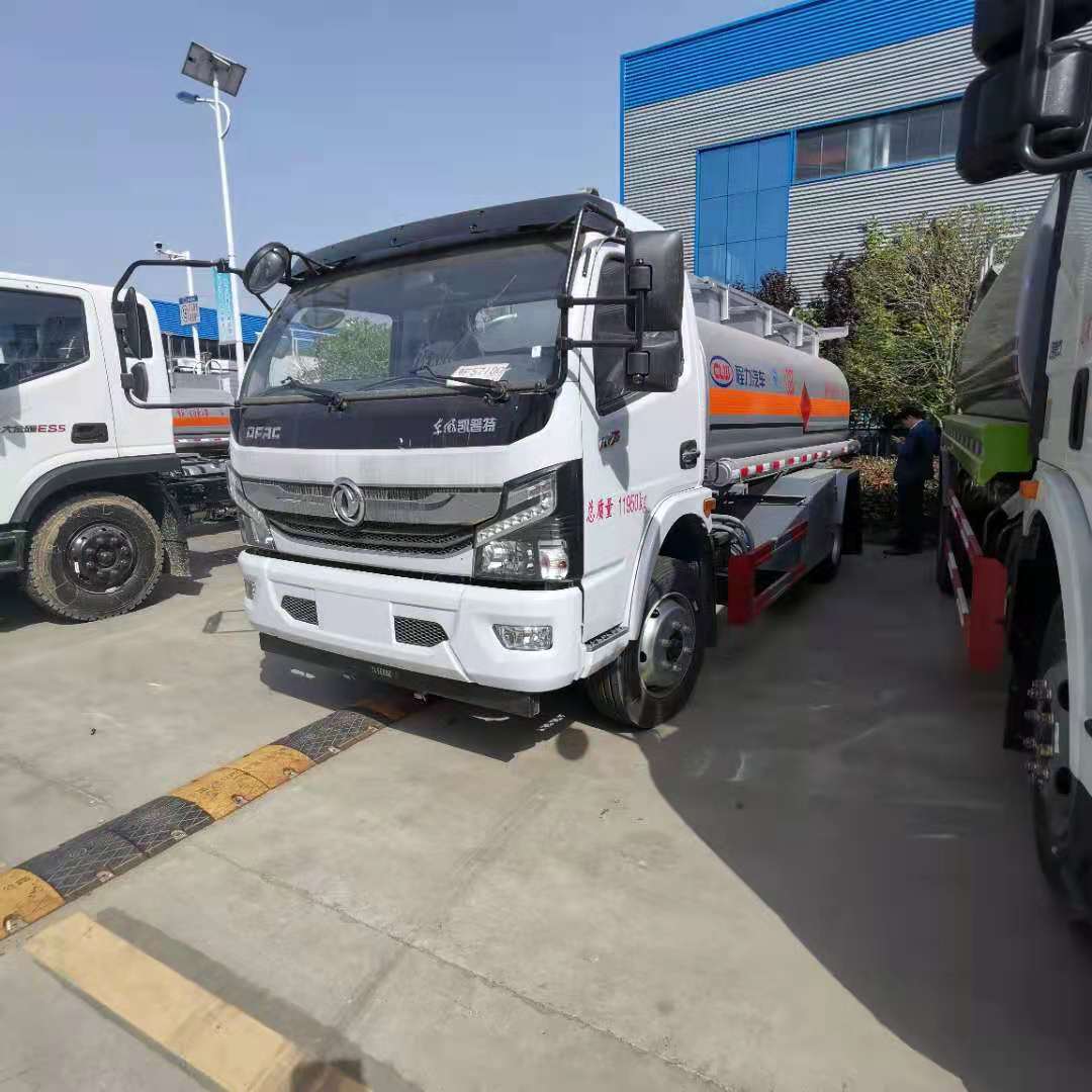 東風(fēng)凱普特國六8噸油罐車