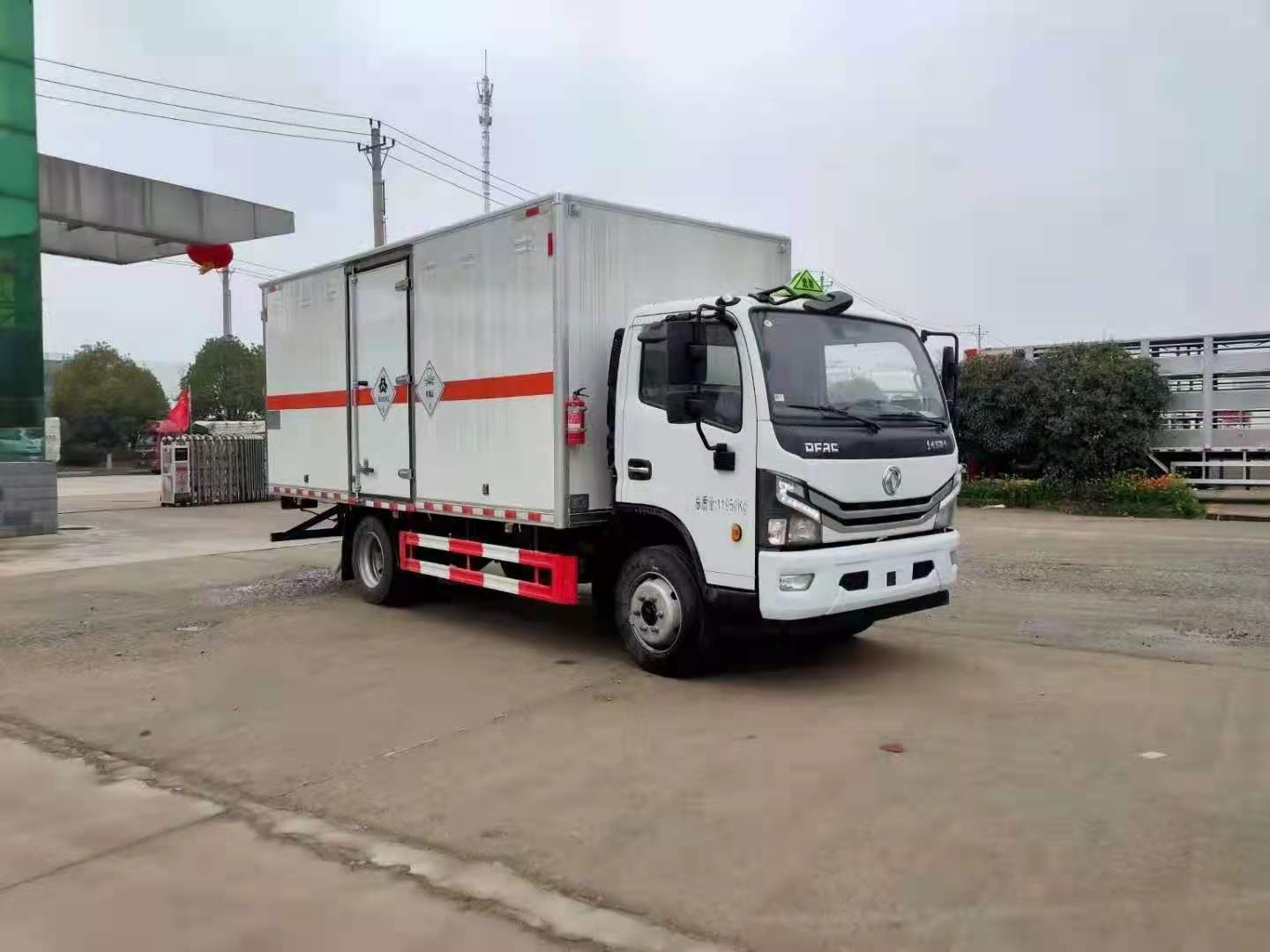 東風大多利卡國六毒性和感染性物品廂式運輸車