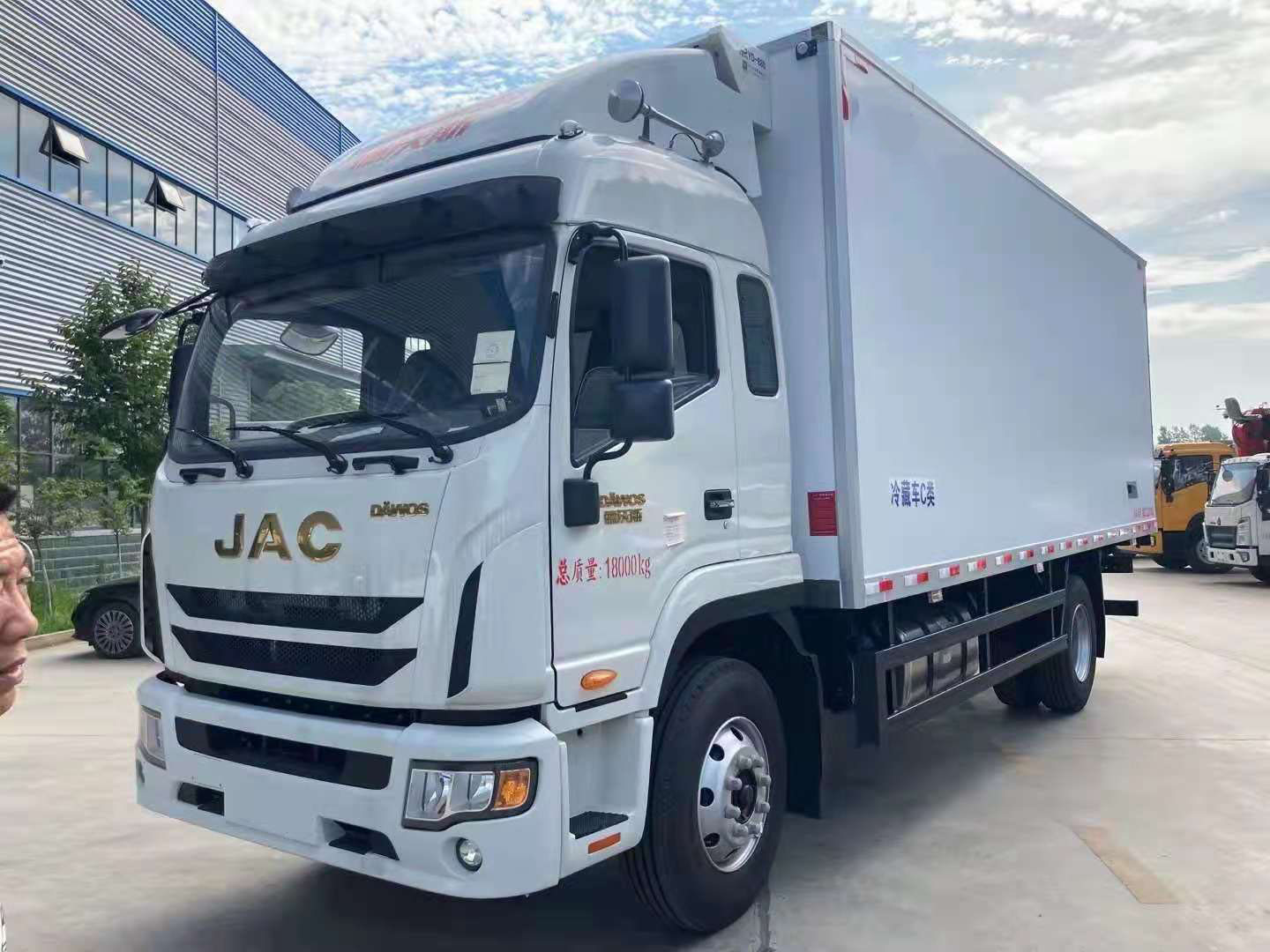 江淮德沃斯Q9國六6.8米冷藏車