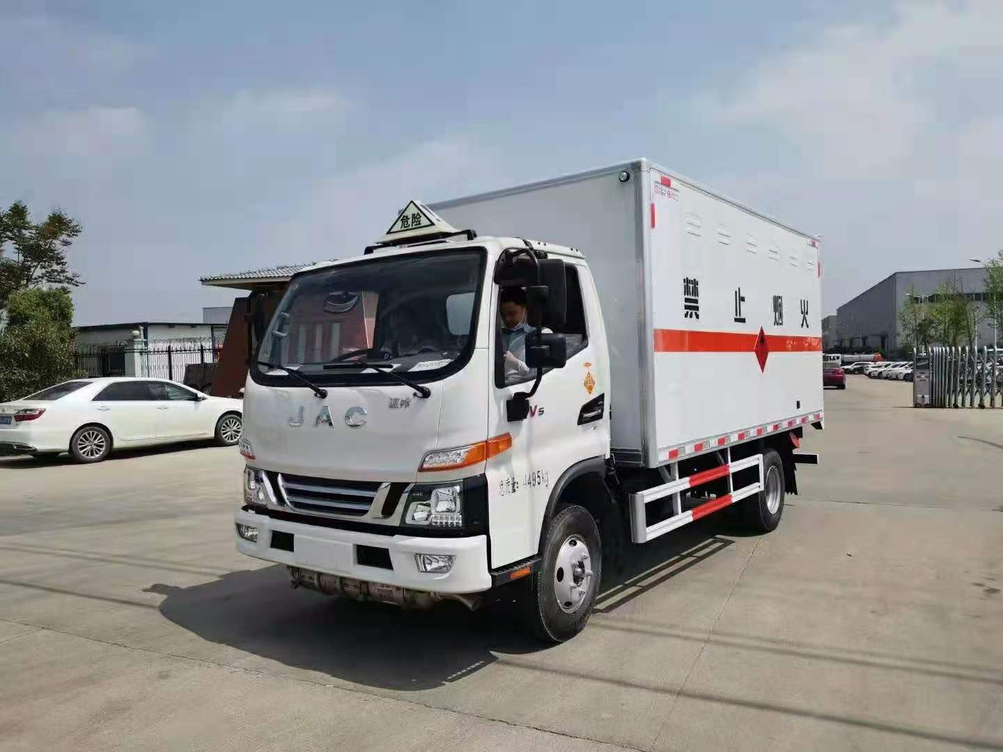 江淮駿鈴V5國(guó)六民爆危險(xiǎn)品車