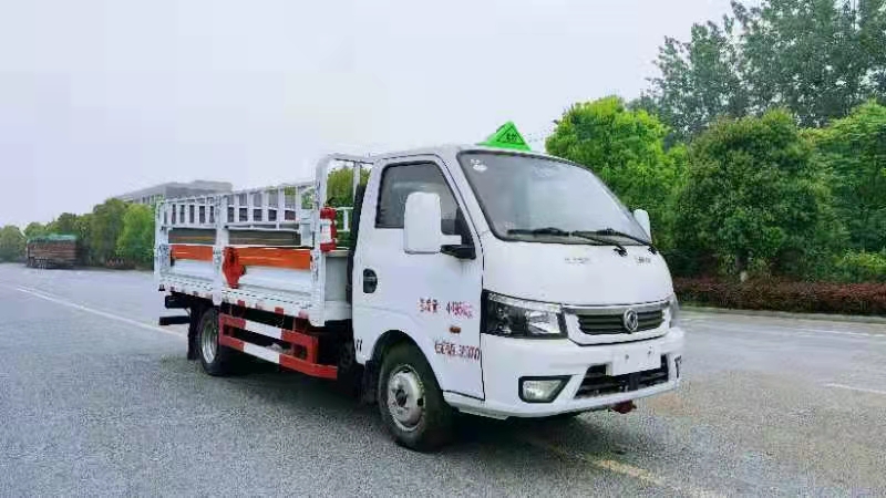 東風(fēng)途逸國六柴油帶液壓尾板氣瓶車