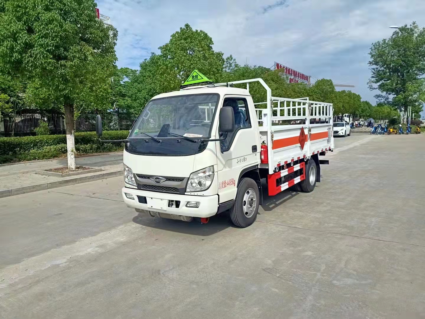 福田小卡國六危險品車