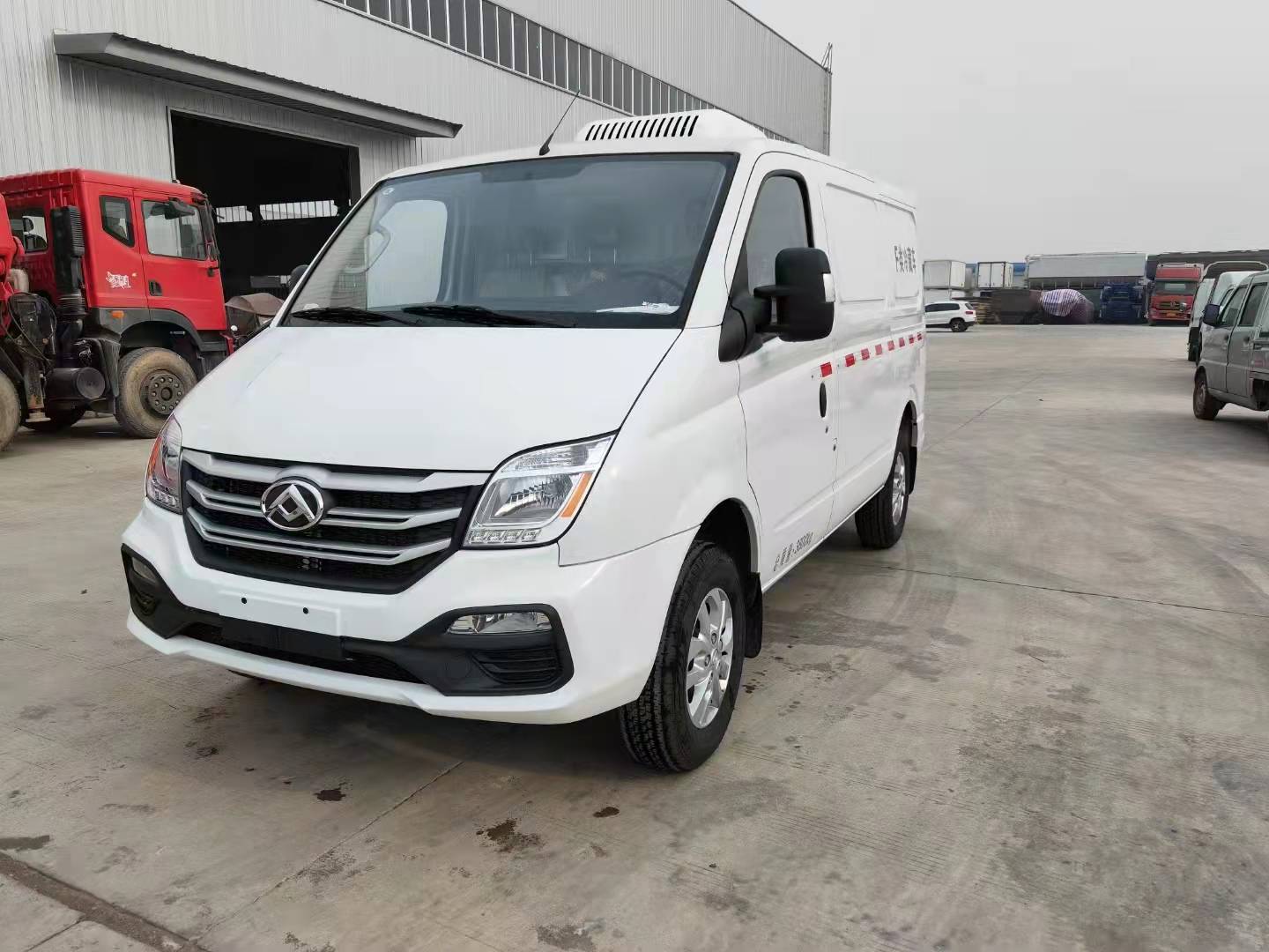 上汽大通V80國六不銹鋼冷藏車現車出售