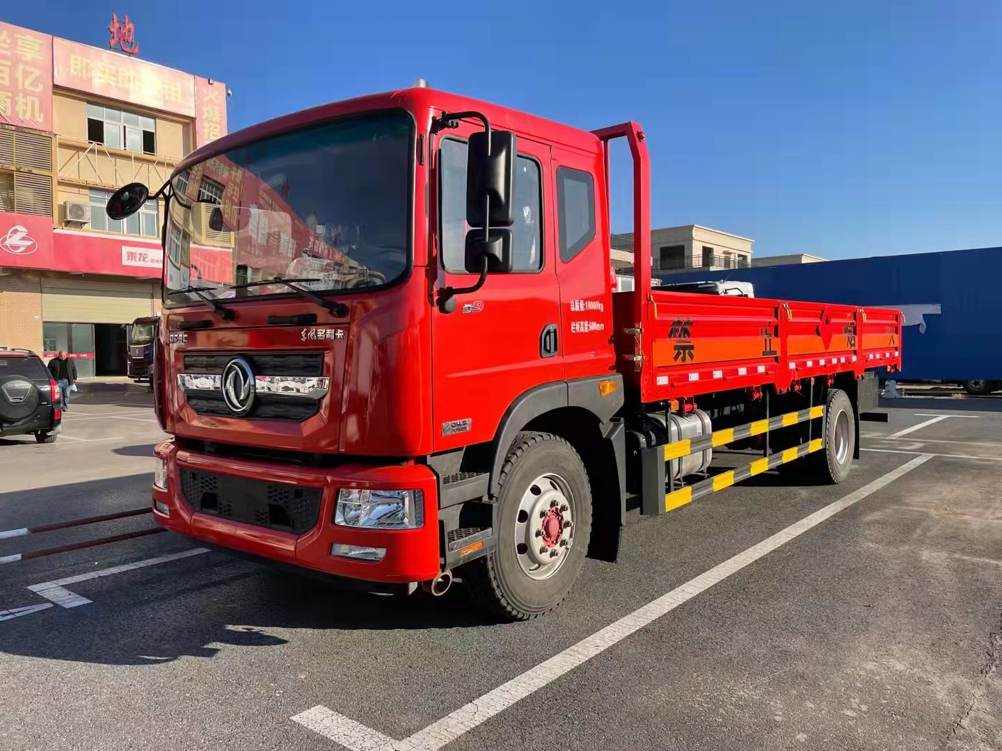 滿足新規的東風D9低欄板氣瓶車