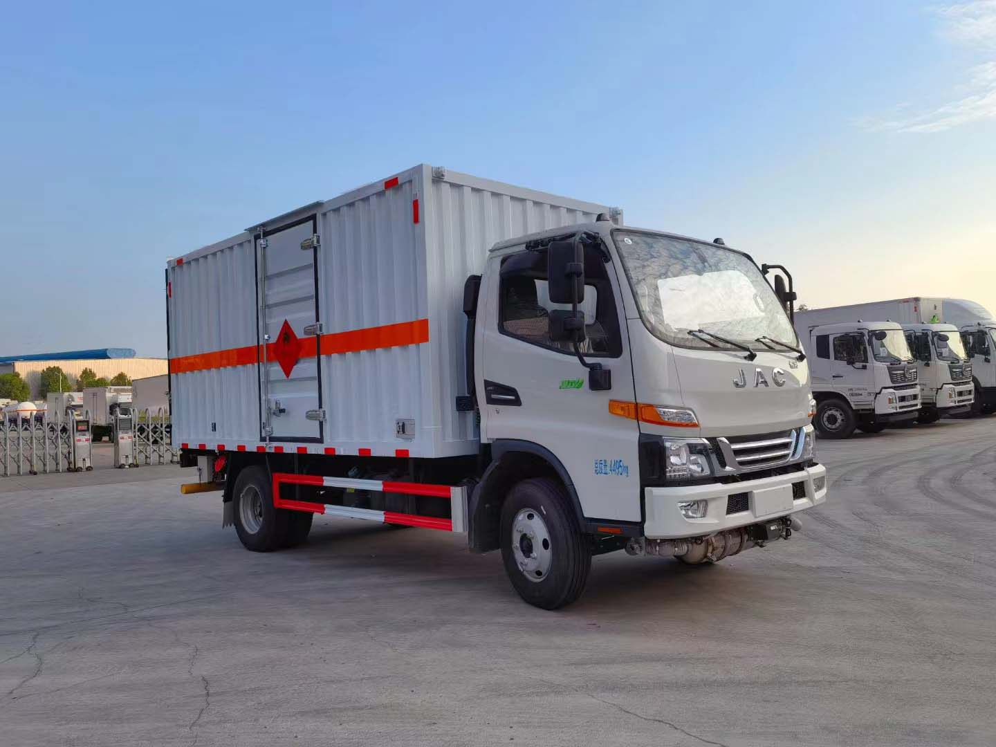 江淮駿鈴V5易燃氣體廂式車