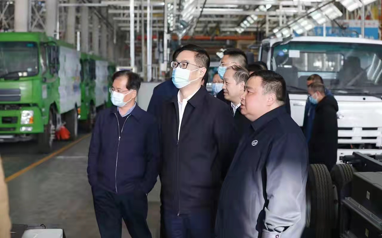 湖北副省長考察團來程力集團蒞臨指導工作