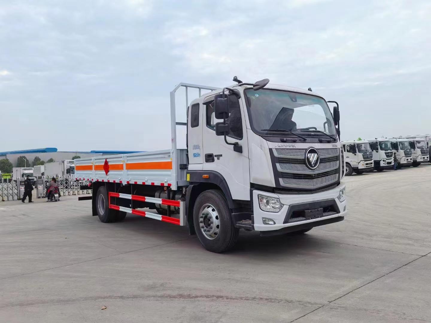 福田歐航國(guó)六6米8氣瓶車(chē)