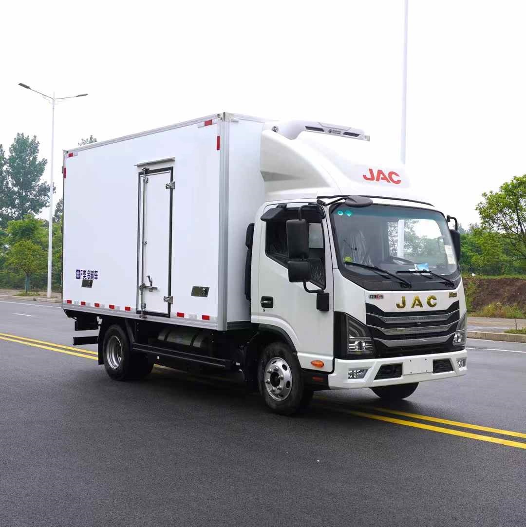 江淮運多多傲運國六油氣兩用冷藏車