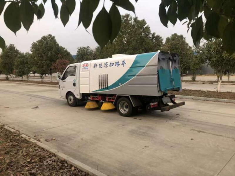 東風(fēng)CL5041TSLBEV型純電動(dòng)掃路車