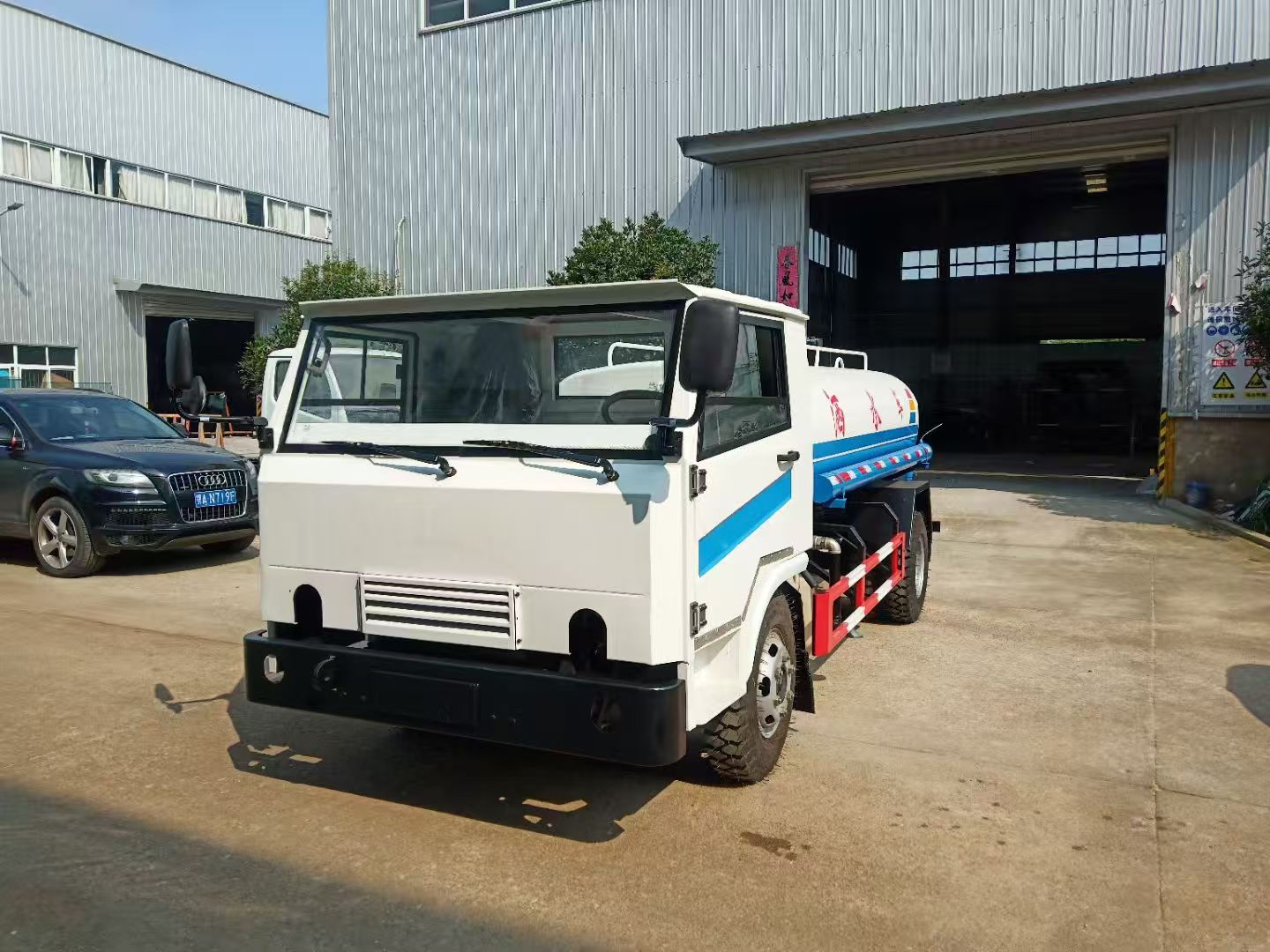 礦山井下專用防爆灑水車